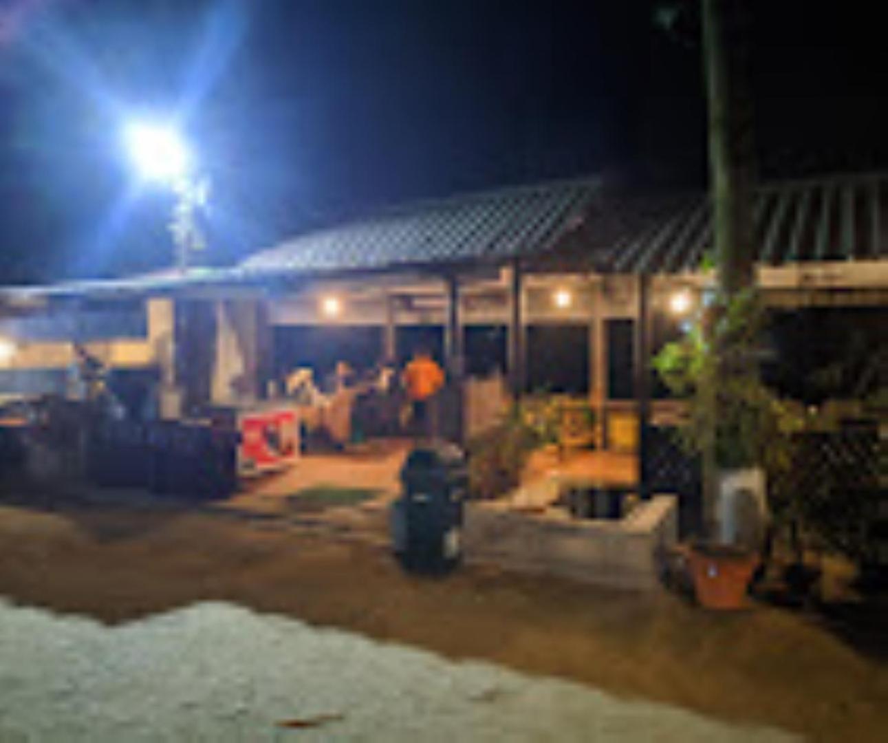 Brahmaputra Jungle Resort Ґувахаті Екстер'єр фото