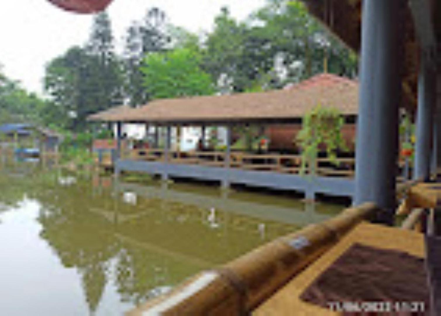 Brahmaputra Jungle Resort Ґувахаті Екстер'єр фото