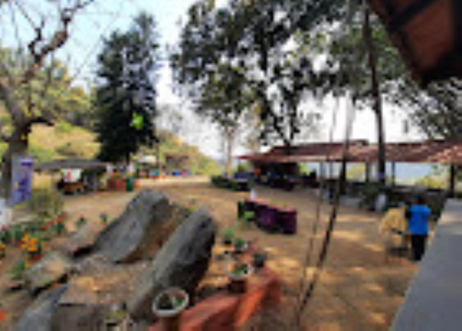 Brahmaputra Jungle Resort Ґувахаті Екстер'єр фото