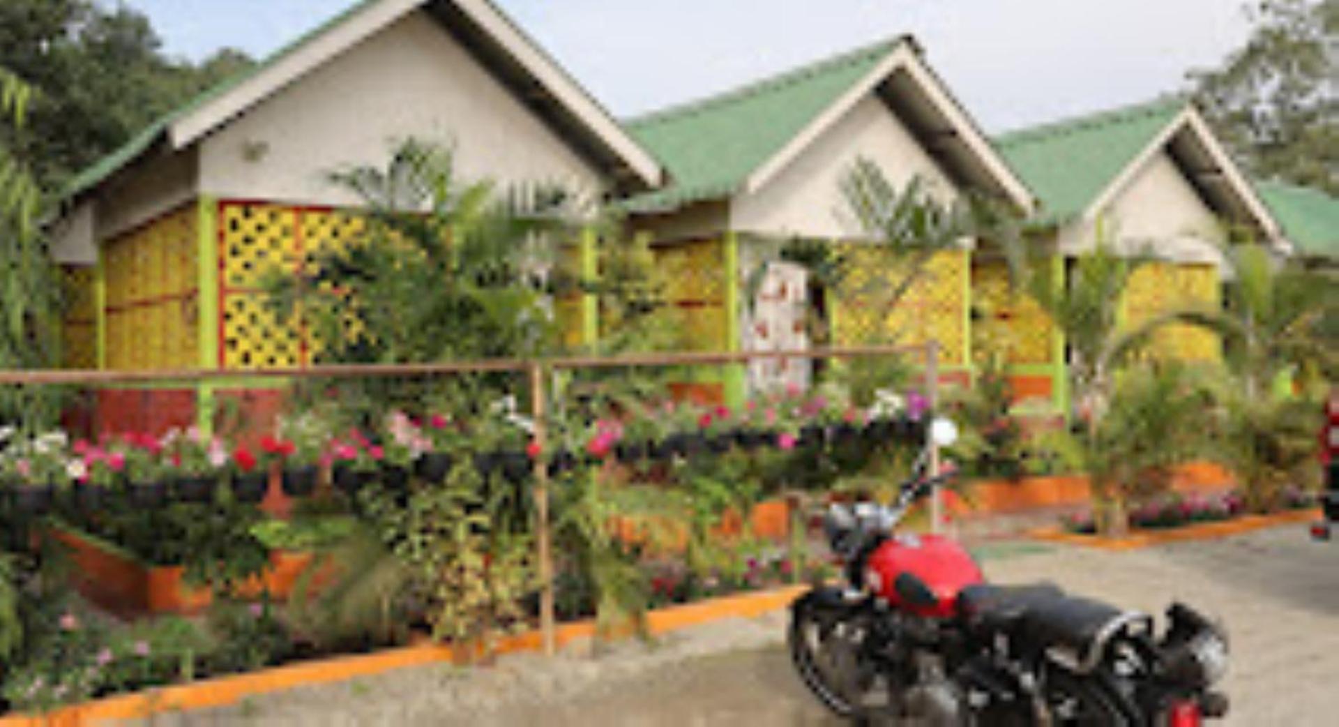 Brahmaputra Jungle Resort Ґувахаті Екстер'єр фото