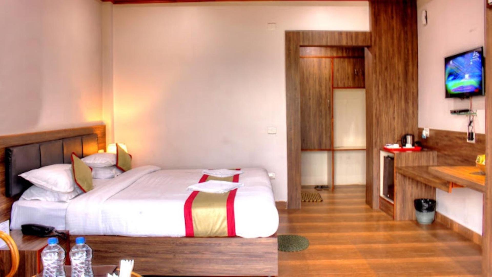Brahmaputra Jungle Resort Ґувахаті Екстер'єр фото